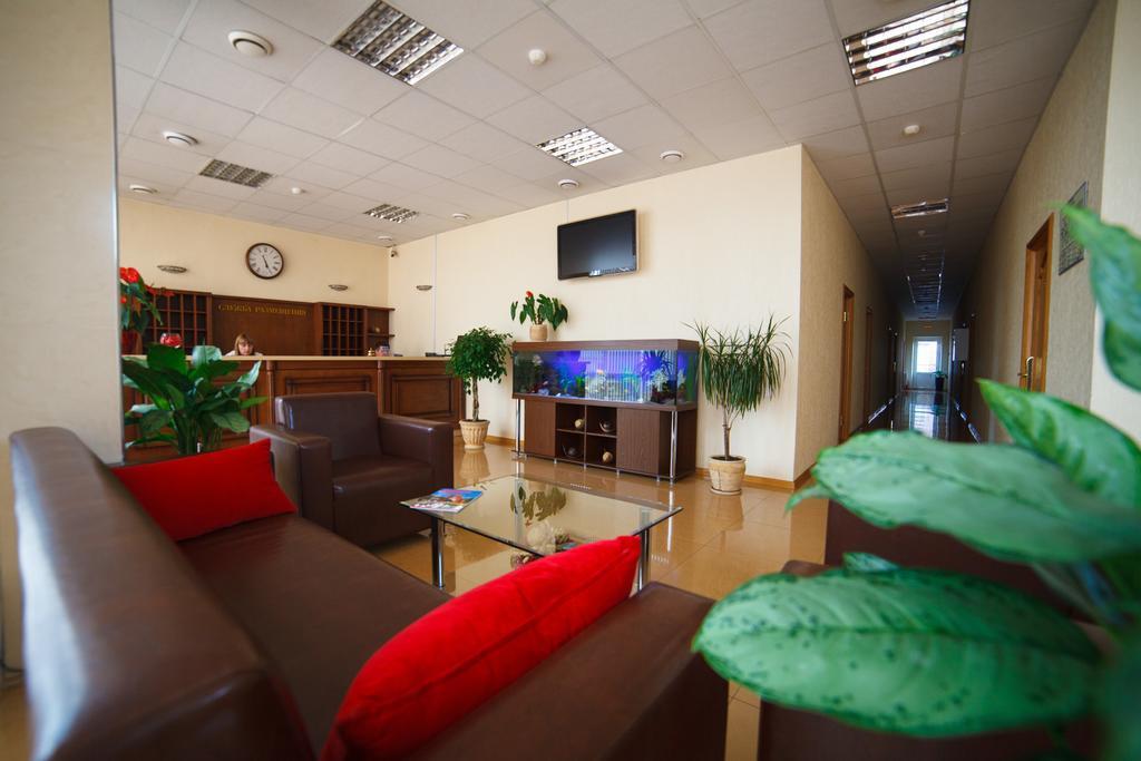 Vizit Hotel Krasnodar Exterior foto